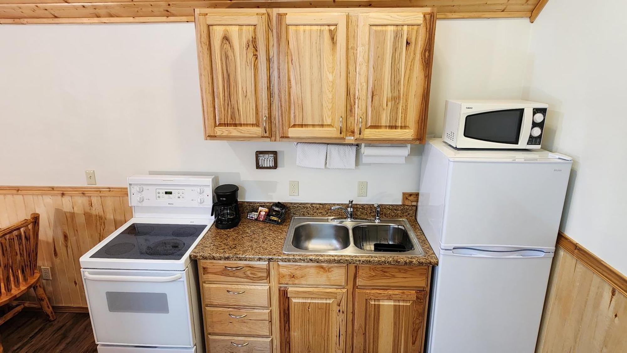 Beargrass Lodging & Rv Resort Hungry Horse Dış mekan fotoğraf