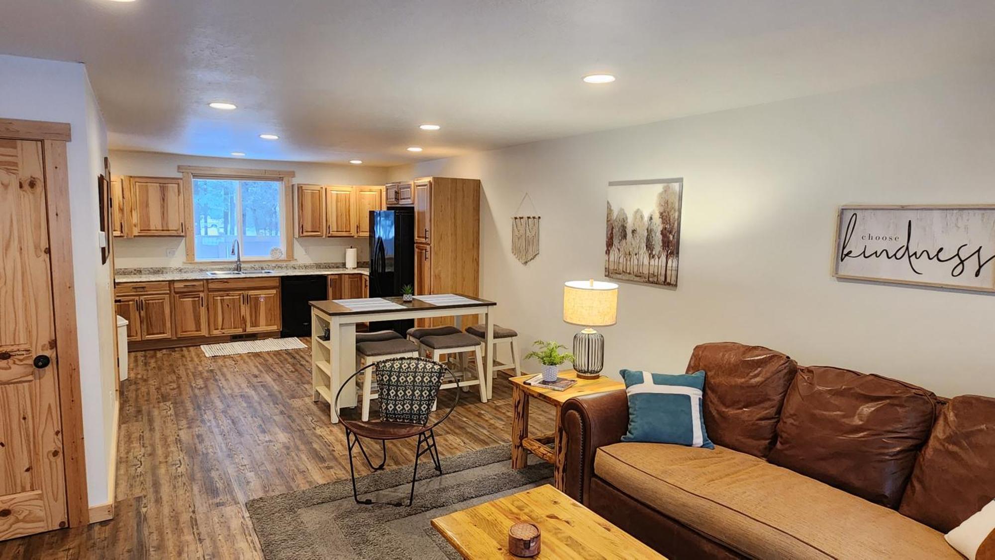 Beargrass Lodging & Rv Resort Hungry Horse Dış mekan fotoğraf